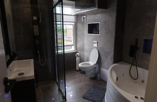 Sherborne Apartamento | Casa Bella In Sherborne's Historic Quarterlocal