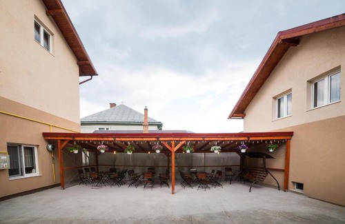 Campulung Moldovenesc Casa | Casa Burduhos