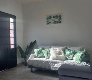 Luján Casa | Casa céntrica, a cuadras de la Basílica!