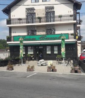 Tirgu Jiu Casa | Casa Caroli