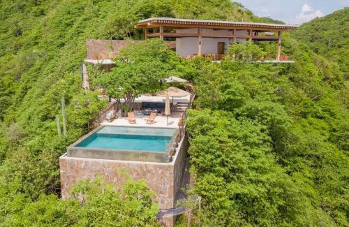 Santa María Tonameca Villa | Casa Chicatana Incredible Beach Front Villa