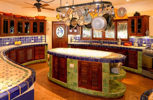 Platanitos Villa | Casa Colibri