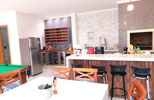 Itajai Casa | Casa com Piscina e Mesa de Sinuca Praia Central de Navegantes sc