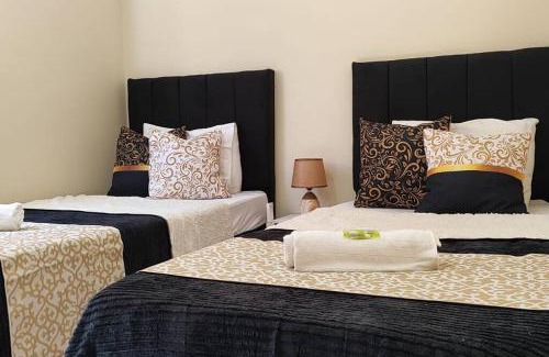 Taubate Casa | Casa Completa, luxo, 3 Quartos, Ar condicionado, garagem