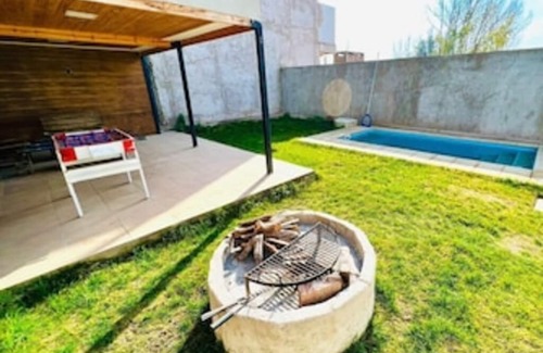 Maipú Casa | casa con quincho y piscina montañas del oeste