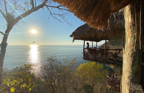 Arroyo Cruz Casa | Casa Contrada: Secluded Beach House in Oaxaca with Private Beach