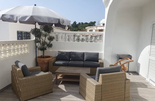 Vale de Covo Chalet De Esquí | Casa Covo Superb house, Sea views and pool, great location