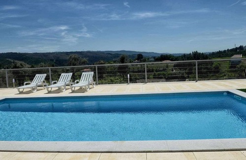 Codecoso Casa | Casa de Vacaciones para 14 personas con Barbecue y Piscina Privada