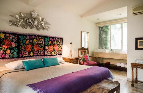 Ruta Independencia Cama Y Desayuno | Casa de las Bugambilias B&B
