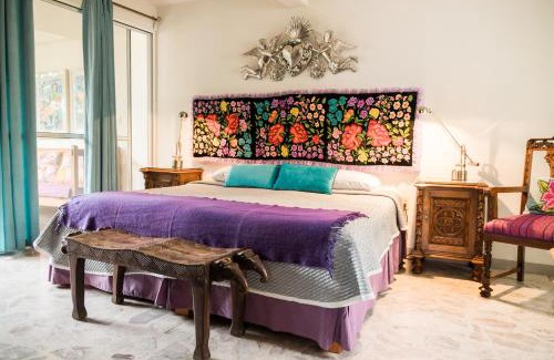 Ruta Independencia Cama Y Desayuno | Casa de las Bugambilias B&B