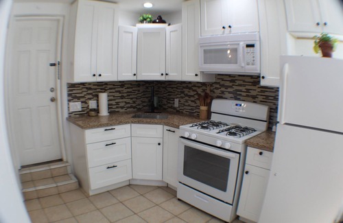 Whittier Apartamento | Casa de Los Abuelos, 2 bd guest house, Whittier