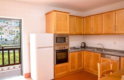 Valdigem Casa | Casa de São Bernardo by LovelyStay