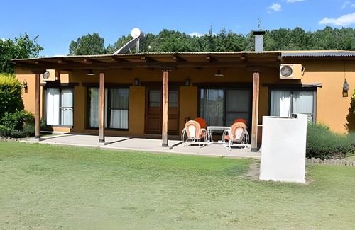 Tunuyán Casa | Casa Deluxe - Quiet villa on the vineyards