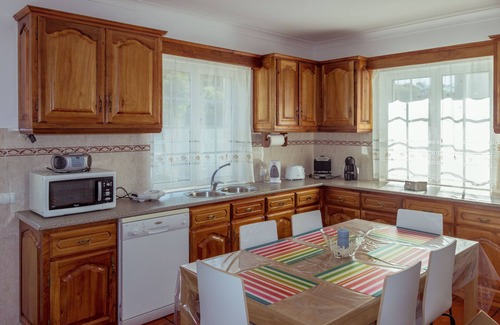 Biscoitos Casa | Casa del Norte (AL) - Vacaciones de ensueño en la isla de Terceira