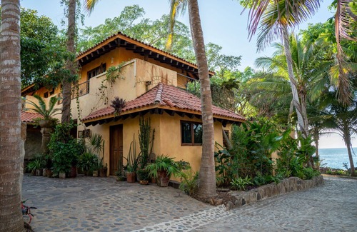 Platanitos Villa | Casa Don Juan