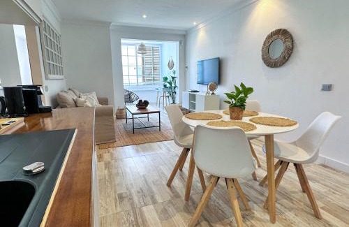 Los Abrigos Apartamento | Casa Elsa with Free Parking