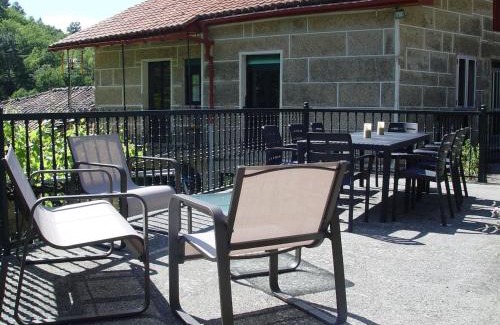 Nogueira de Ramuín Casa | Casa en Viñoas (Ribeira Sacra)