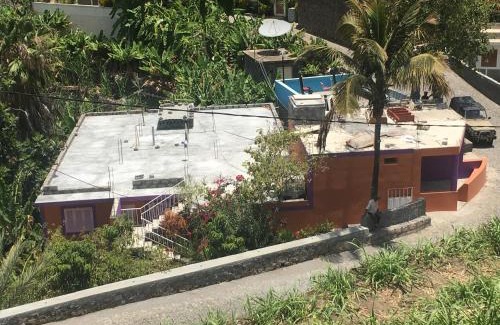 Ribeira Grande Cama Y Desayuno | Casa Familiar Gilda