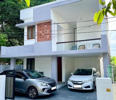 Vazhuthacaud Villa | Casa Grey Trivandrum