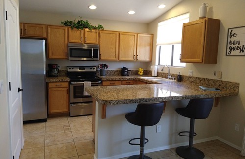 Monterra Knolls Casa | CASA GRIS-Heated spool-Bring your fur baby! Enjoy Naranja Park and bike trails.