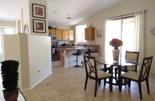 Monterra Knolls Casa | CASA GRIS-Heated spool-Bring your fur baby! Enjoy Naranja Park and bike trails.