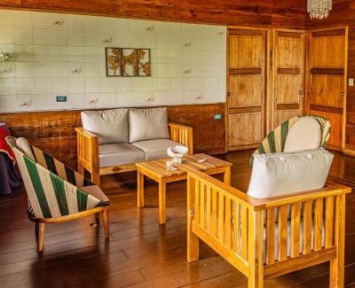 Bahia Solano Cabina | Casa Hotel La Cherna