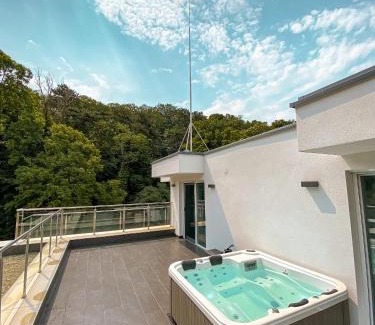 Balatonfoldvar Apartamento | Casa Iringo Apartman By BLTN Balatonföldvár