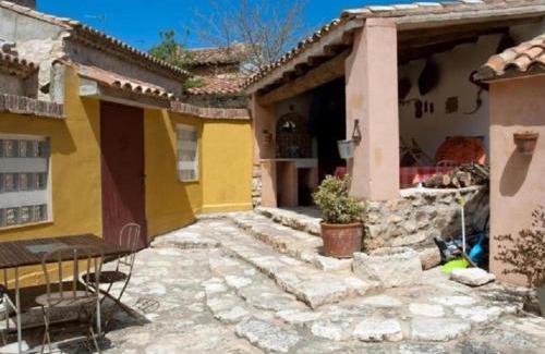 Azuara Casa | Casa Jara