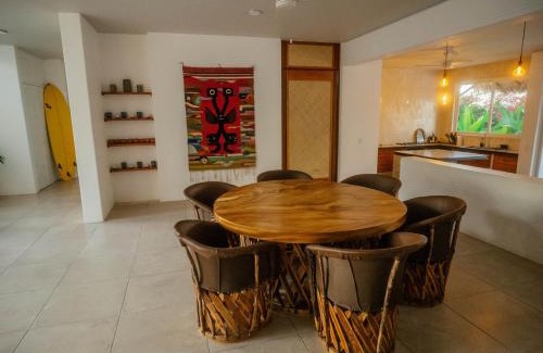 Emiliano Zapata Villa | Casa La Bomba