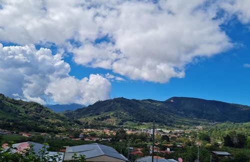 Santa María Casa | Casa Las Nubes - Dota