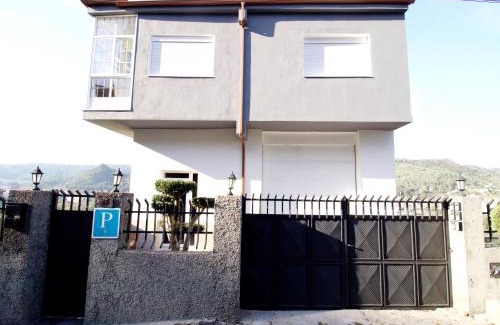 Reza Casa | CASA MIRADOR REZA Alojamiento Termas