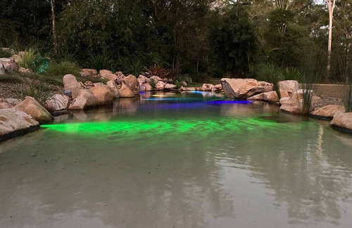 Captain Creek Cabina | Casa Naranja | Off-grid Hideaway Agnes Water 1770