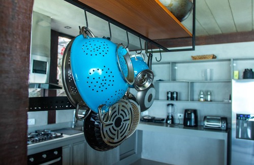 Prainha Casa | Casa Pé na Areia em frente à Ilhabela