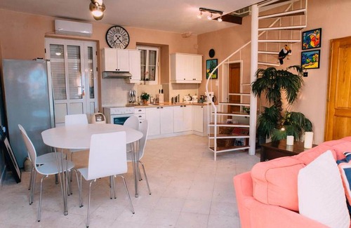 Ljuta Casa | Casa Pasinovic