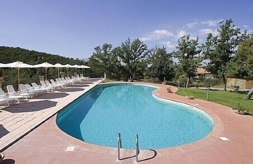 Sorano Casa | Casa Pegaso A: Un acogedor apartamento ubicado en una zona montañosa.