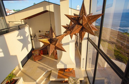 Salsipuedes Villa | Cinco habitaciones en Bajamar con piscina y vista al mar 180 °