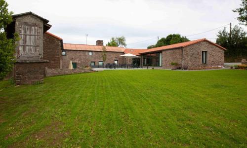 O Pino Casa | Casa Rico de Medín