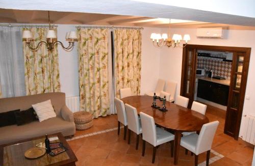 Calabazares Casa | Casa Rural Almonaster la Real, Marques de Robledal