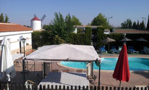 Bolaños de Calatrava Casa | Casa rural con piscina y pista de padel - Casa de Pacas