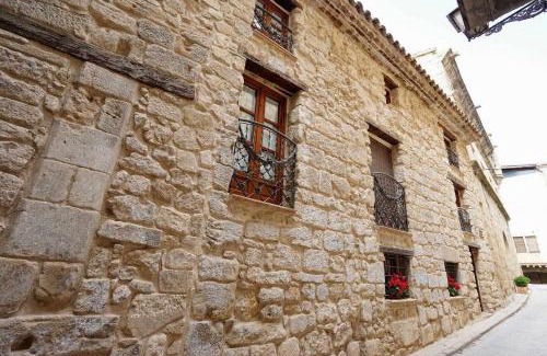 Horta de Sant Joan Casa | Casa rural con mucho encanto en un entorno mágico