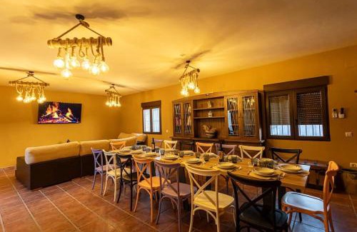 Mascaraque Villa | Casa Rural El Abuelo Mauri En Toledo