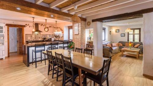 Alora Casa | Casa Rural La teja (Caminito del Rey)