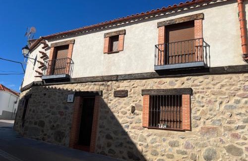 Almoharin Casa | Casa rural las pelliquerinas