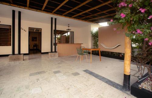 Manga Hotel | Casa Santa Cruz & Social Coffee