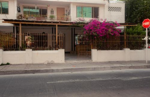 Manga Hotel | Casa Santa Cruz & Social Coffee