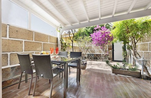 Chayofa Casa | Casa Sarita - colorida casa vacacional con piscina en el soleado sur de Tenerife