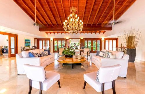 Casa de Campo Villa | Casa Serena