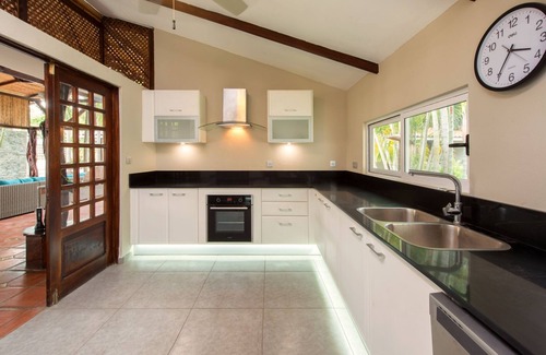 Palm Beach Estates Villa | Villa Casa Serena, Playa Grande, Costa Rica - ¡Una propiedad privada frente al mar!