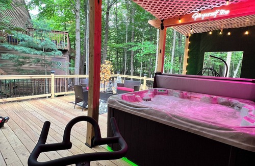 Woodridge Cabaña | Casa spa house