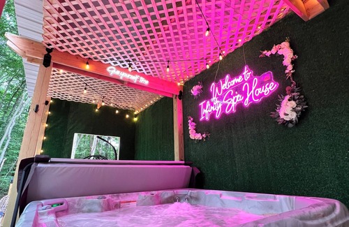 Woodridge Cabaña | Casa spa house